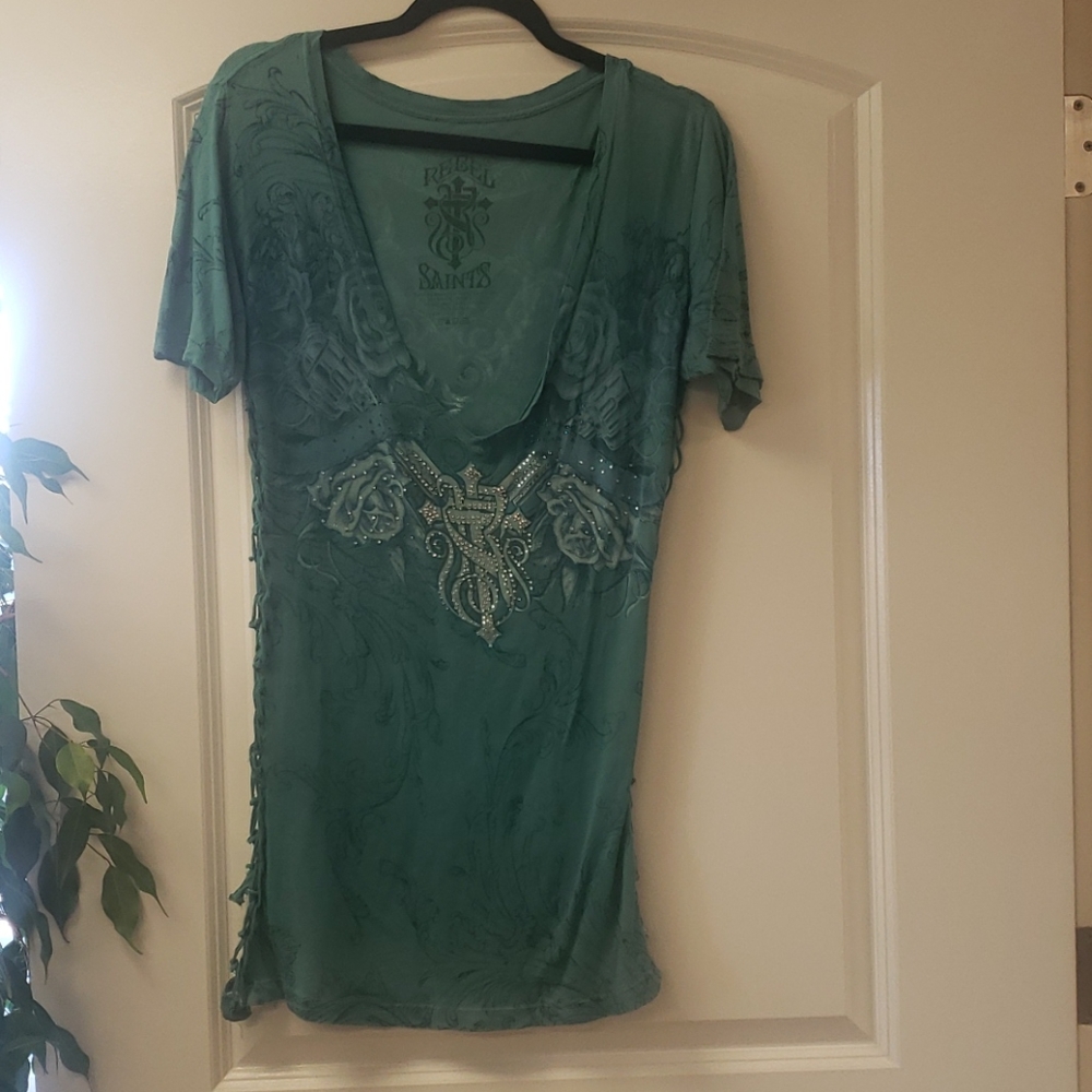 Rebel Saints teal blue vneck